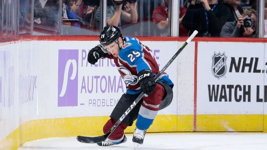 Nathan MacKinnon's Biography