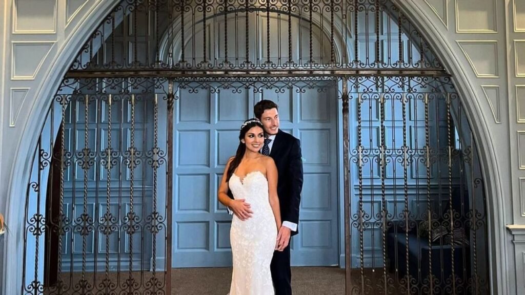 Pablo Carreno Busta is married to Claudia Díaz Borrego