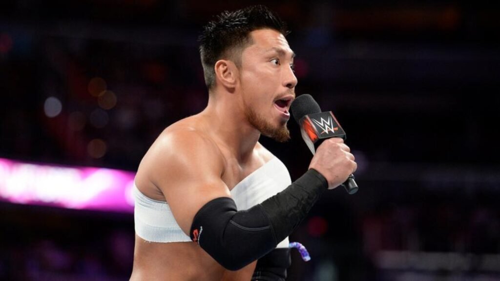 Akira Tozawa Biography