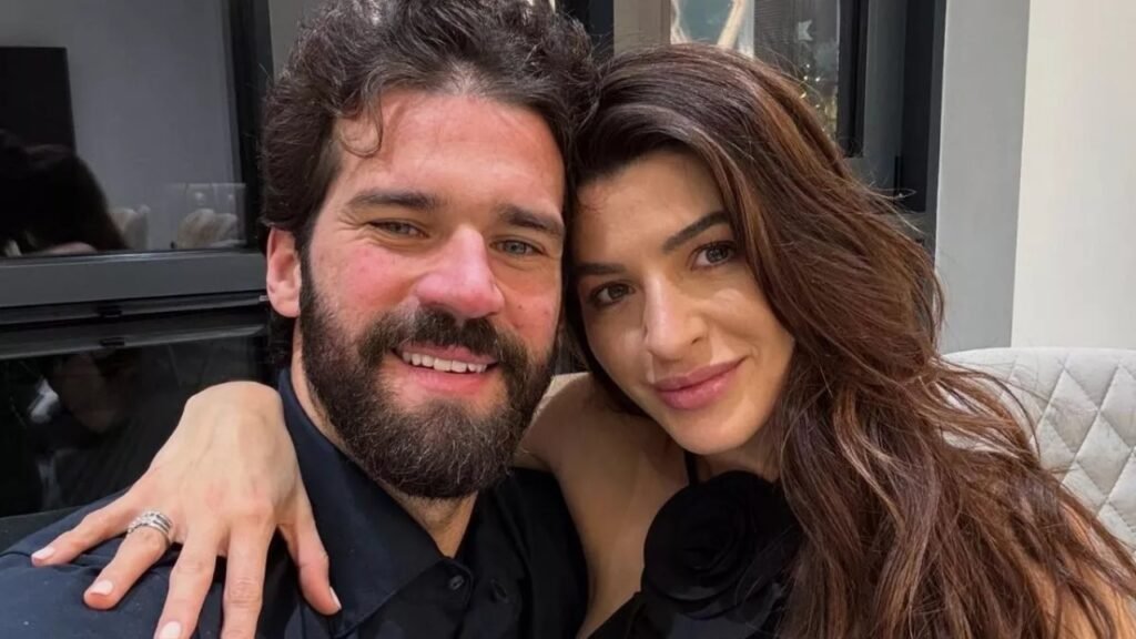 Alisson Becker is Married to Natalia Loewe
