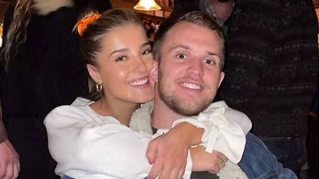 Aleksander Barkov Girlfriend Marie Bouzkova