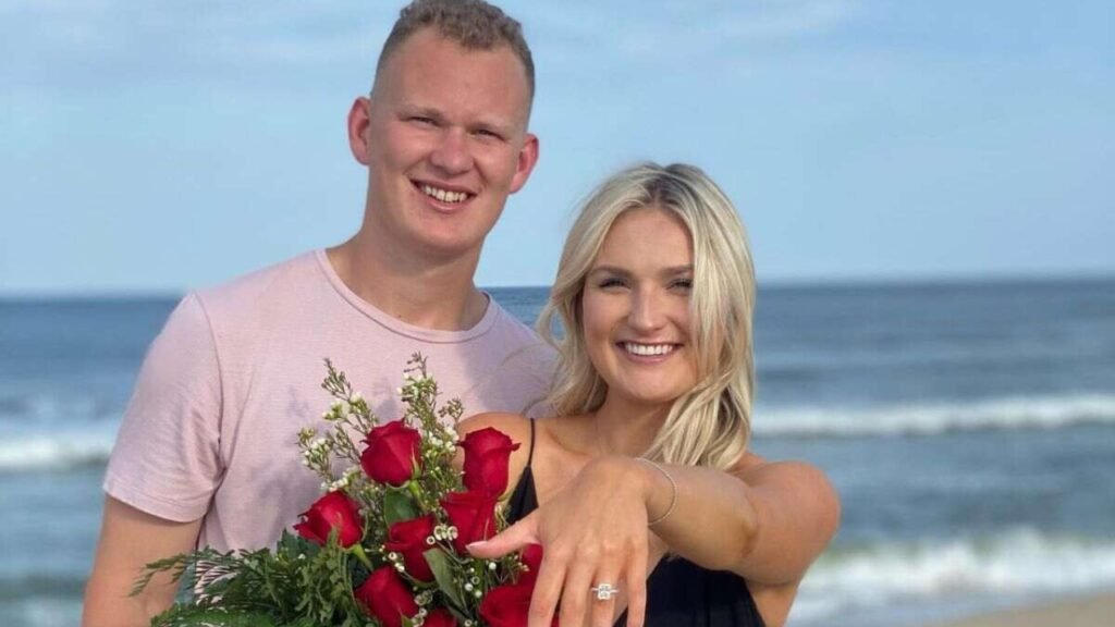 Brady Tkachuk is married to Emma Farinacci