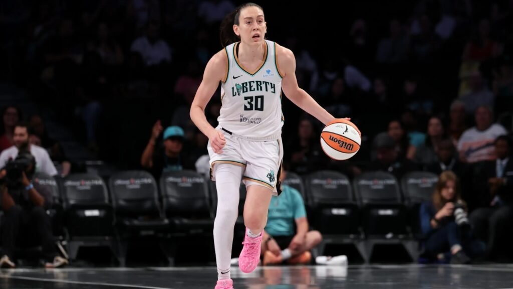 Breanna Stewart Biography