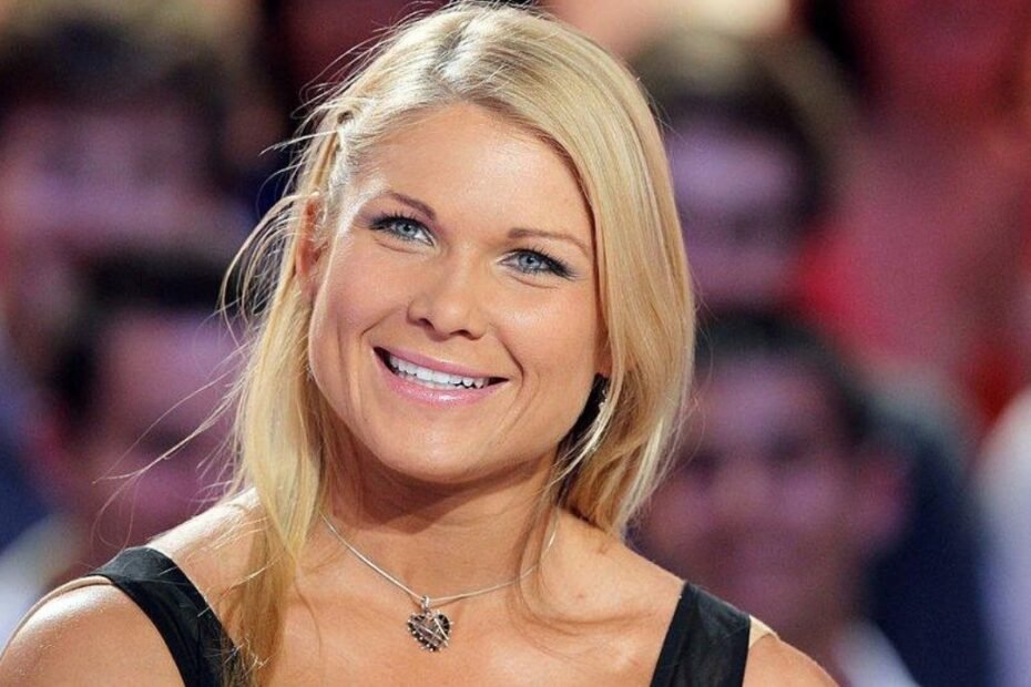 Beth Phoenix Net Worth Details