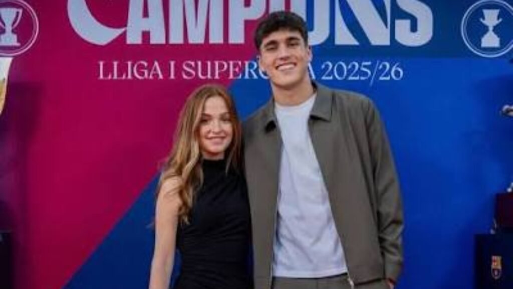 Pau Cubarsí Girlfriend Martina Riera